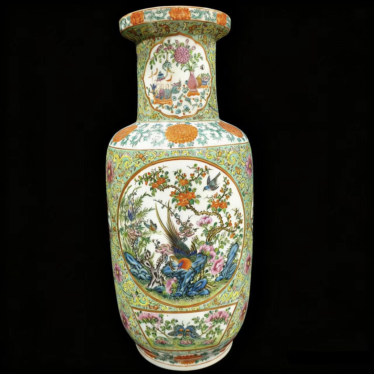 DS217 清雍正粉彩花鸟棒槌瓶 直径17cm 高45cm