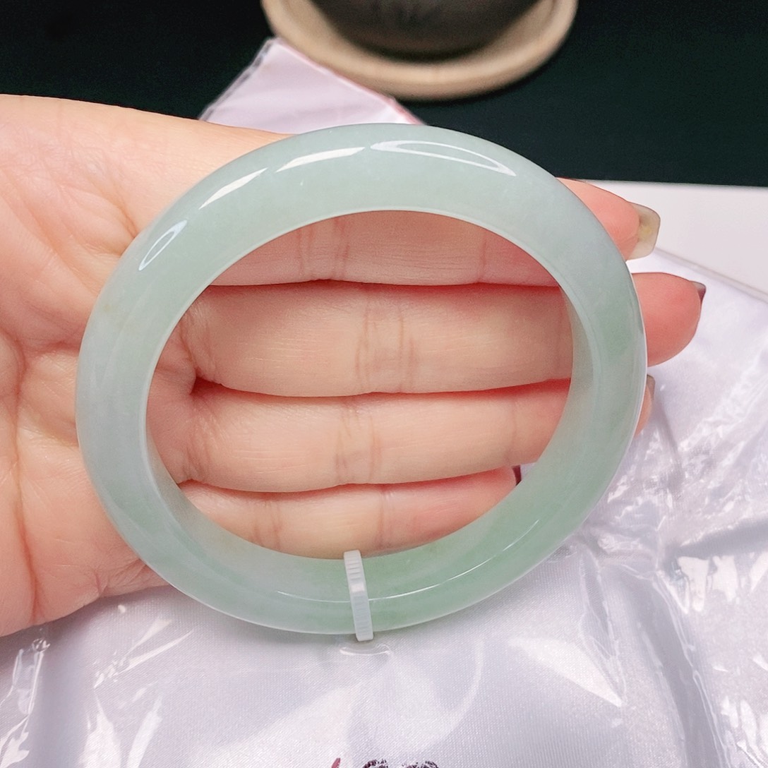 【闪购商品】翡翠手镯未镶嵌正