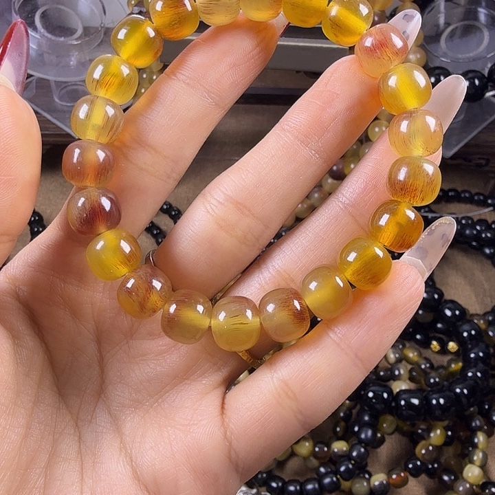 福***缘木质非金属1.0血色老型手串