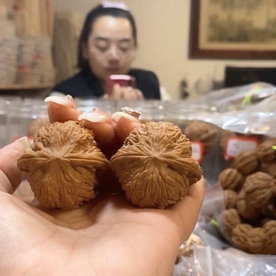 文玩核桃吊坠38磨盘有水尖