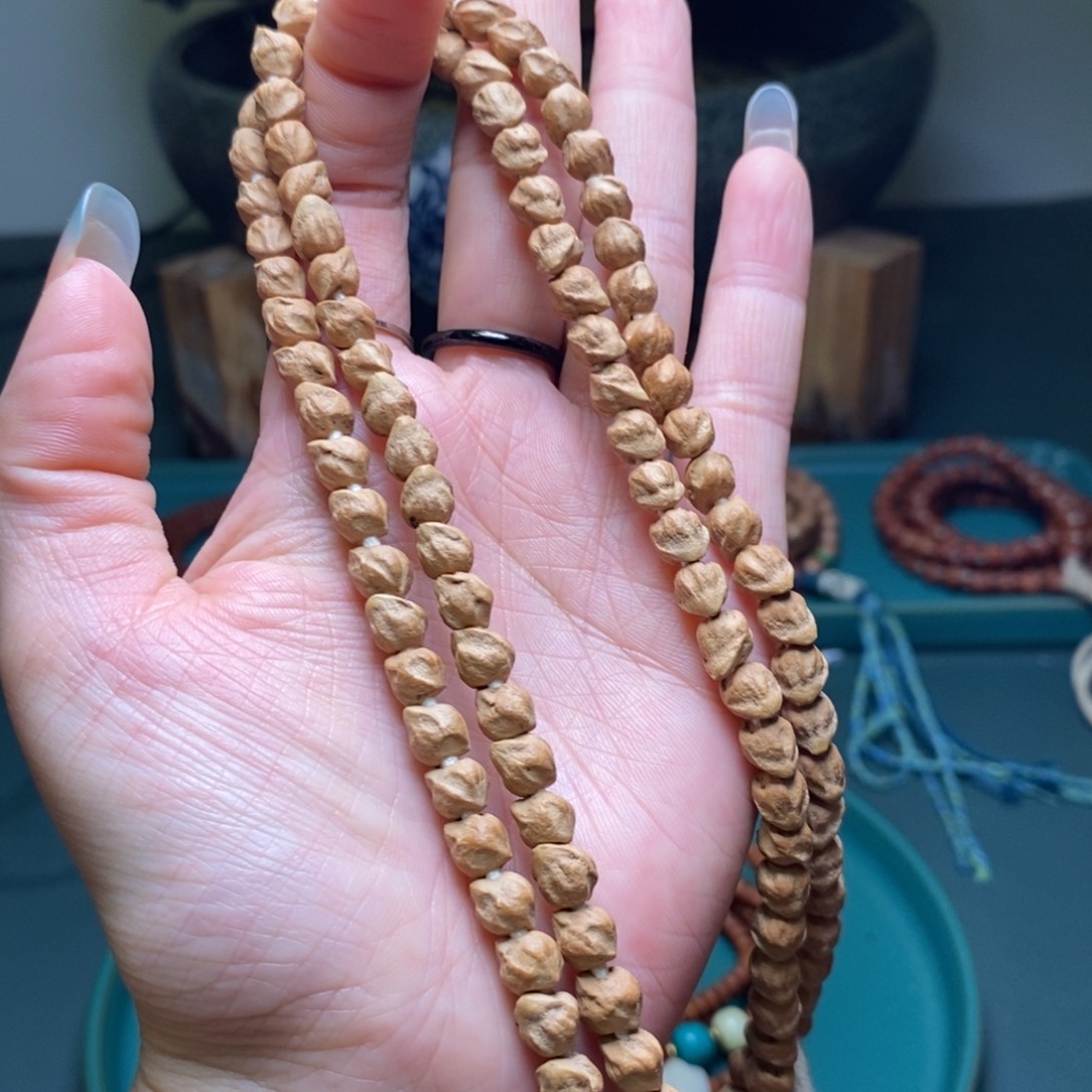 柏香籽/百香籽吊坠177穿山甲