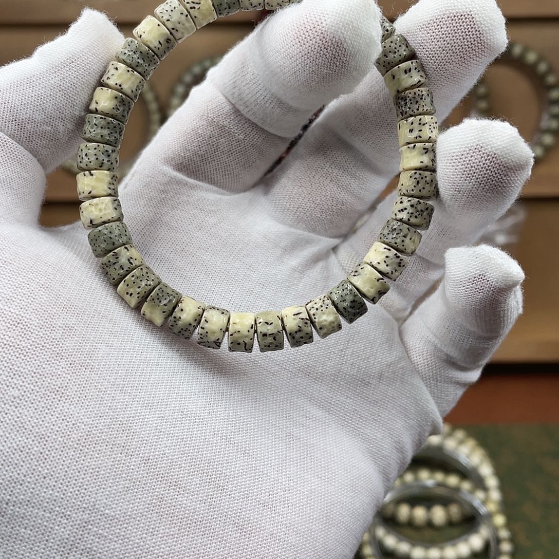 吊坠星月菩提星嘎福利一条