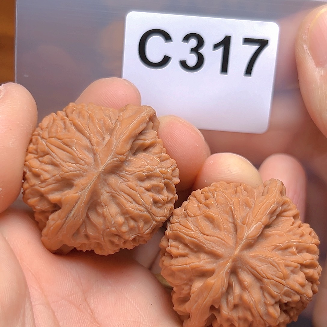 文玩核桃吊坠41宫灯