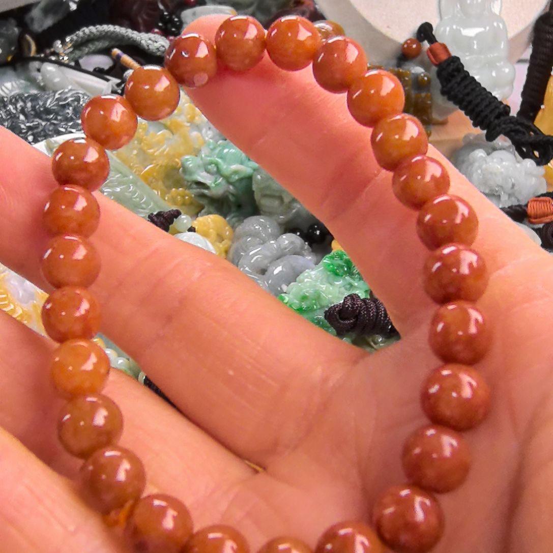 翡翠颈饰未镶嵌手串