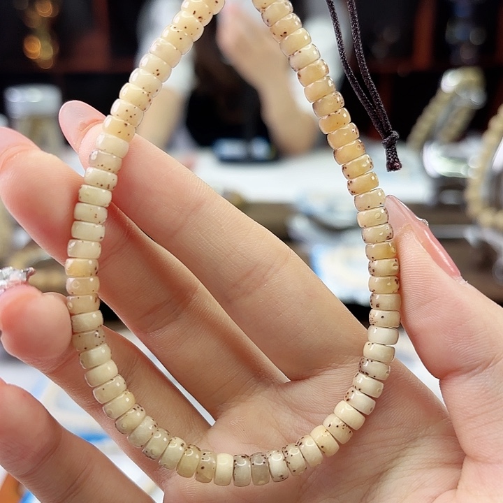 吊坠星月菩提Ll.6x3药片