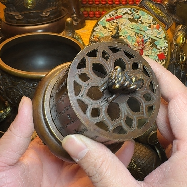 铜器摆件收收藏藏