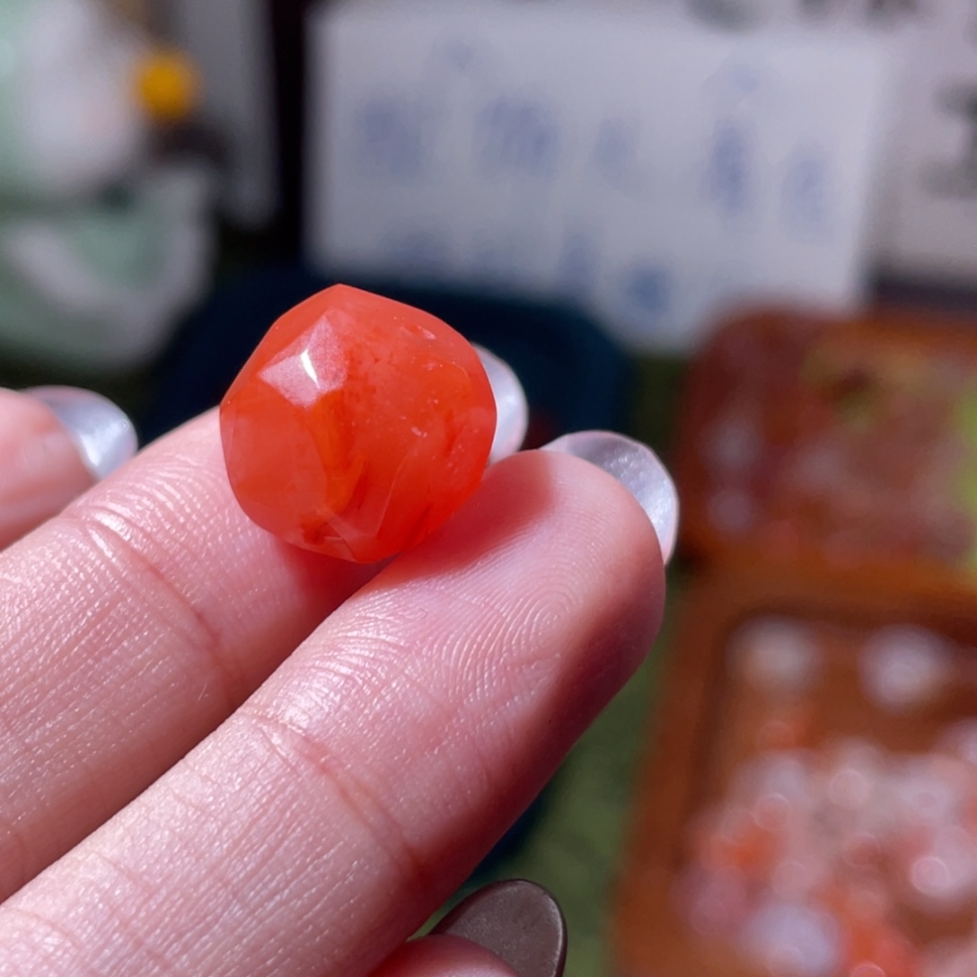 南红玛瑙未镶嵌挂件4638