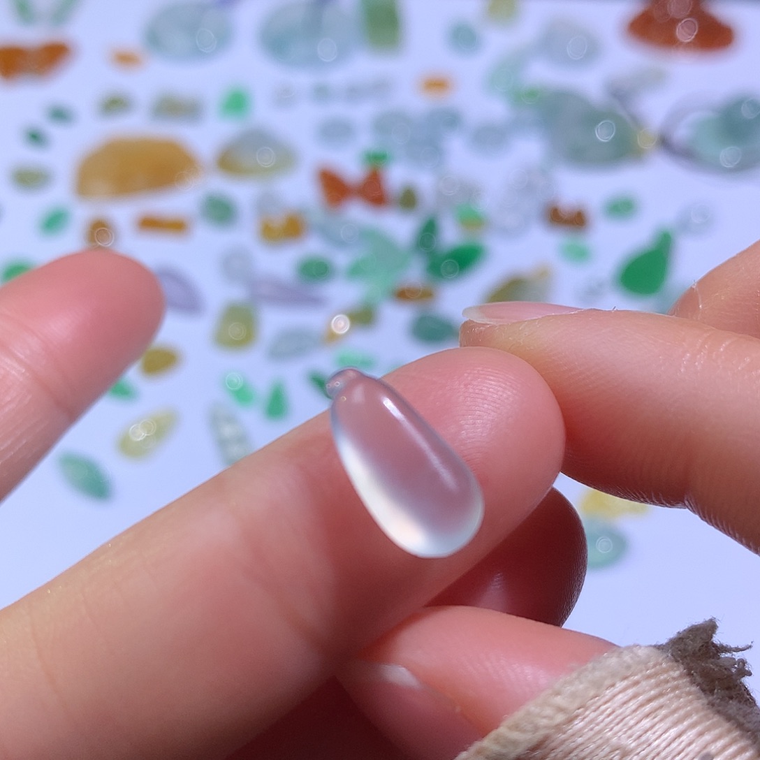 翡翠颈饰未镶嵌瓜