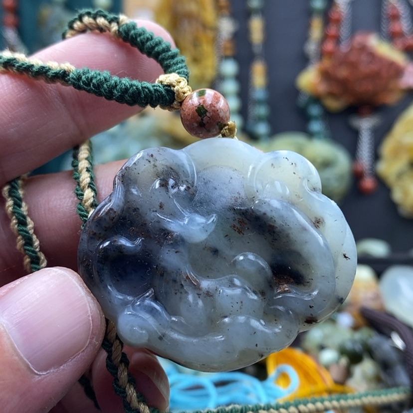 【闪购商品】未镶嵌蛇纹石玉吊坠