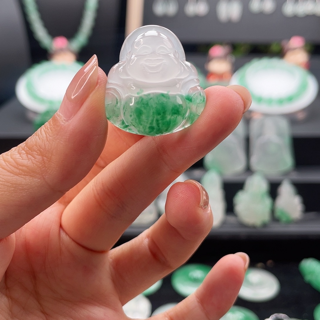 石英质玉未镶嵌吊坠(赠链)