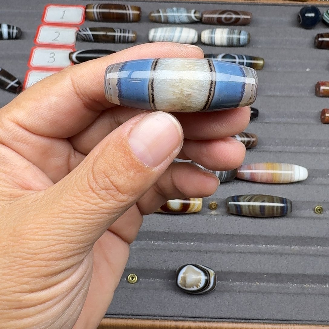 呵***呵玛瑙/玉髓合金珠宝半成品