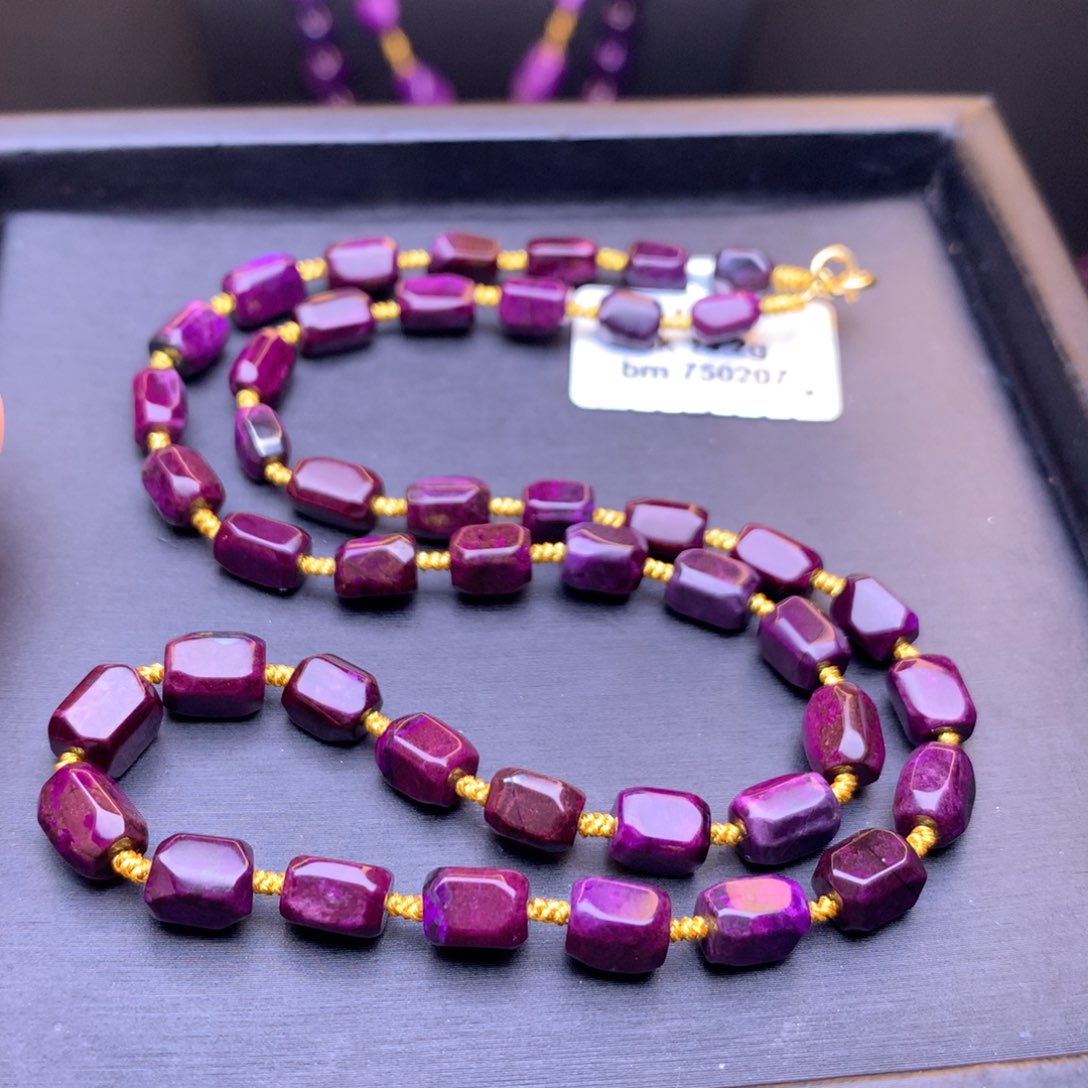 苏纪石（舒俱来）项链18K金镶嵌