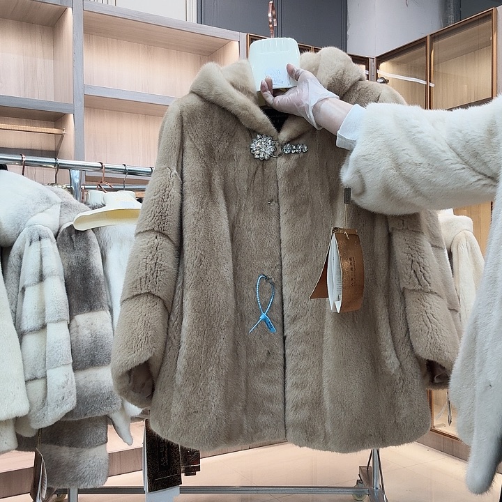 短款米黄连帽01055