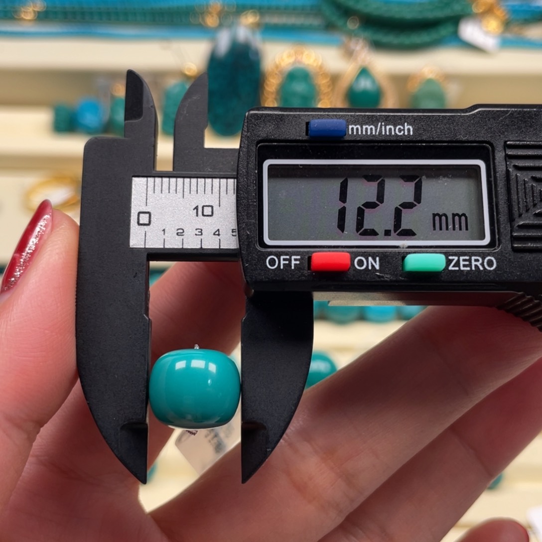 未镶嵌绿松石珠宝奇石老型