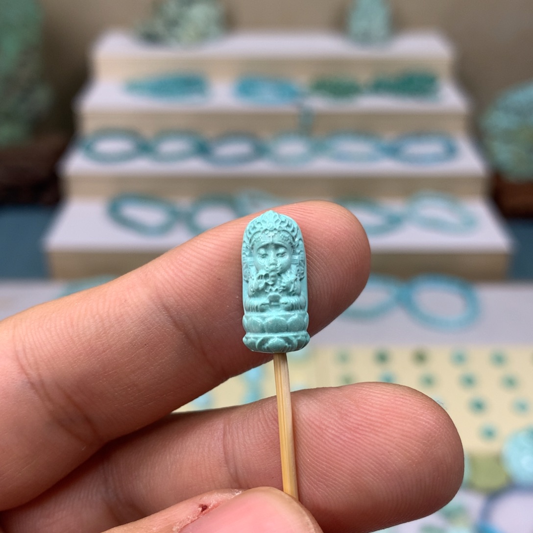 绿松石配饰未镶嵌