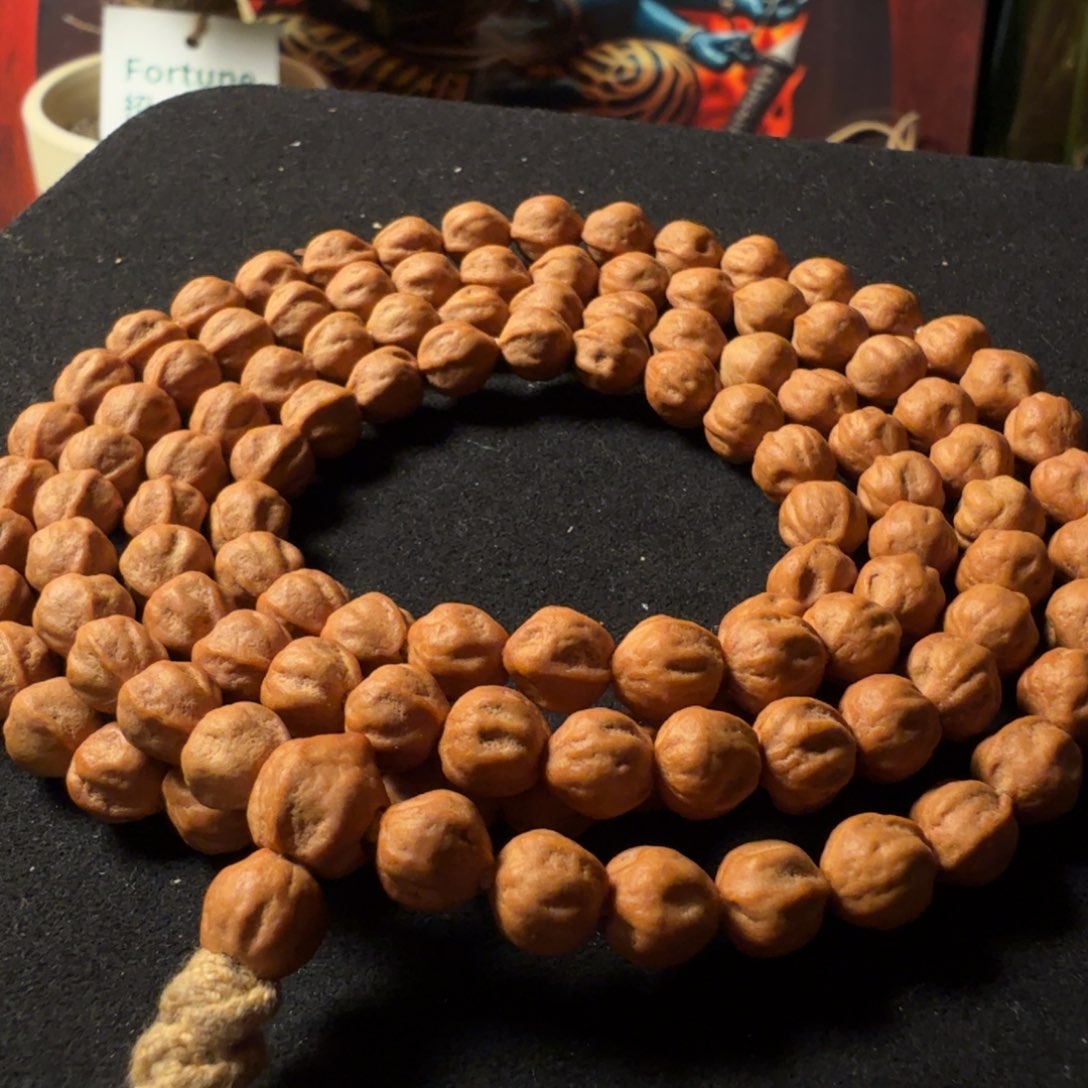 裴***i柏香籽/百香籽吊坠