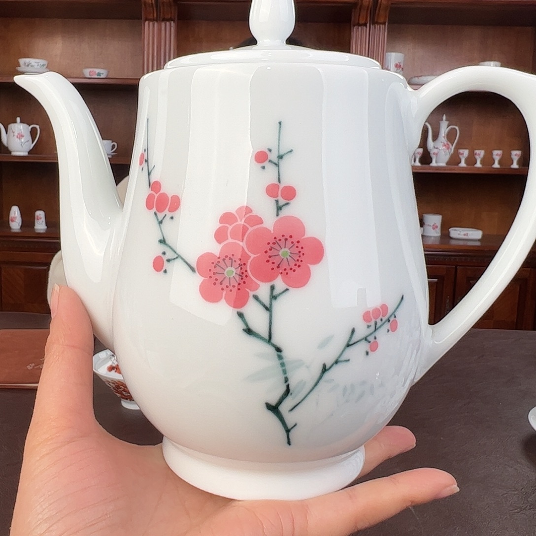 瓷翠竹红梅石榴壶，微瑕