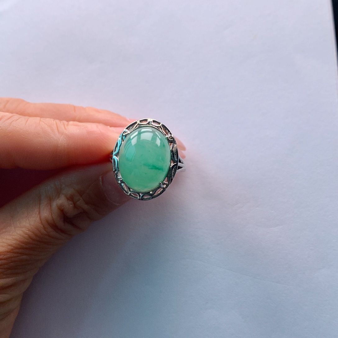 石英质玉未镶嵌戒指杨*诚