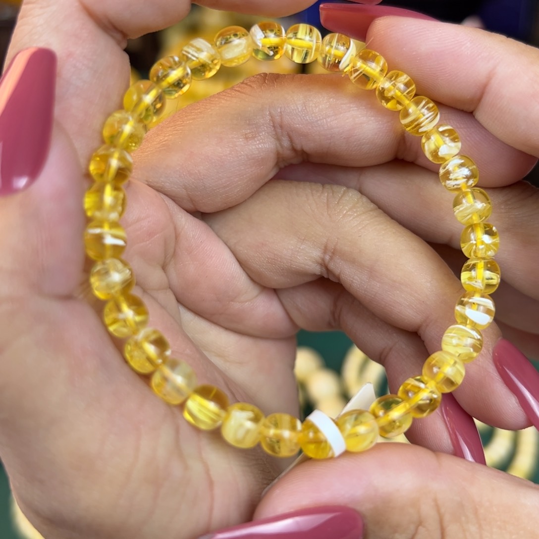 未镶嵌琥珀珠宝奇石