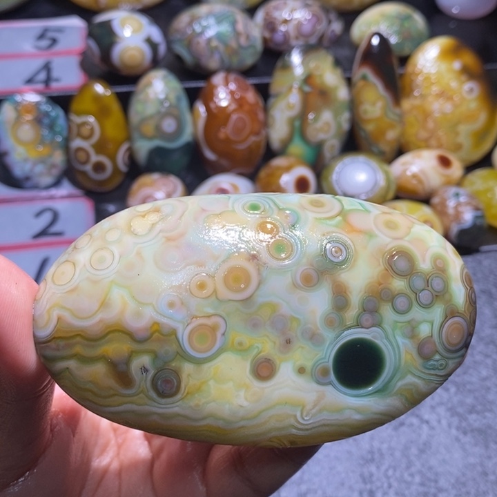 玛瑙/玉髓未镶嵌珠宝半成品103