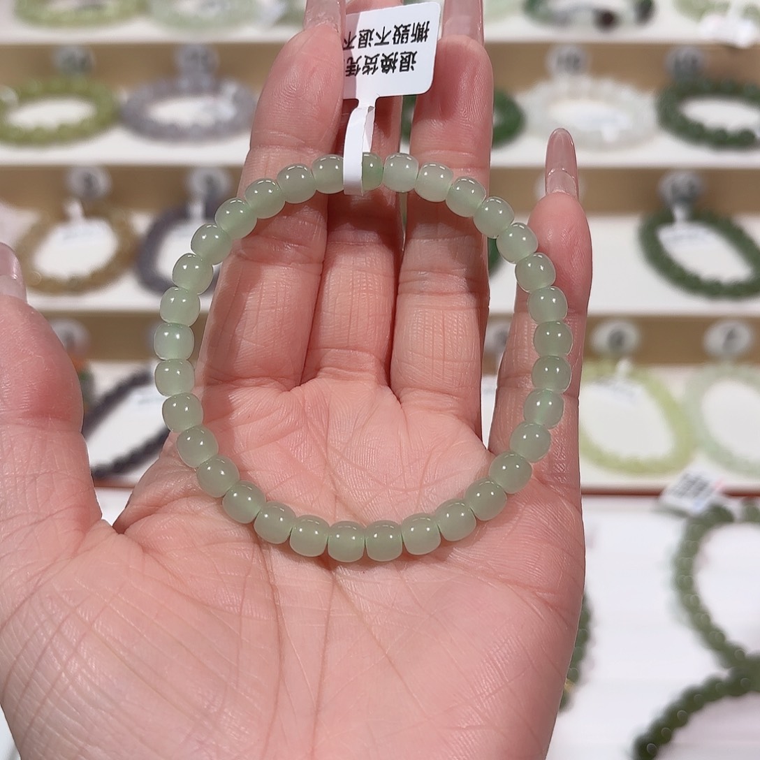 和田玉手链未镶嵌V