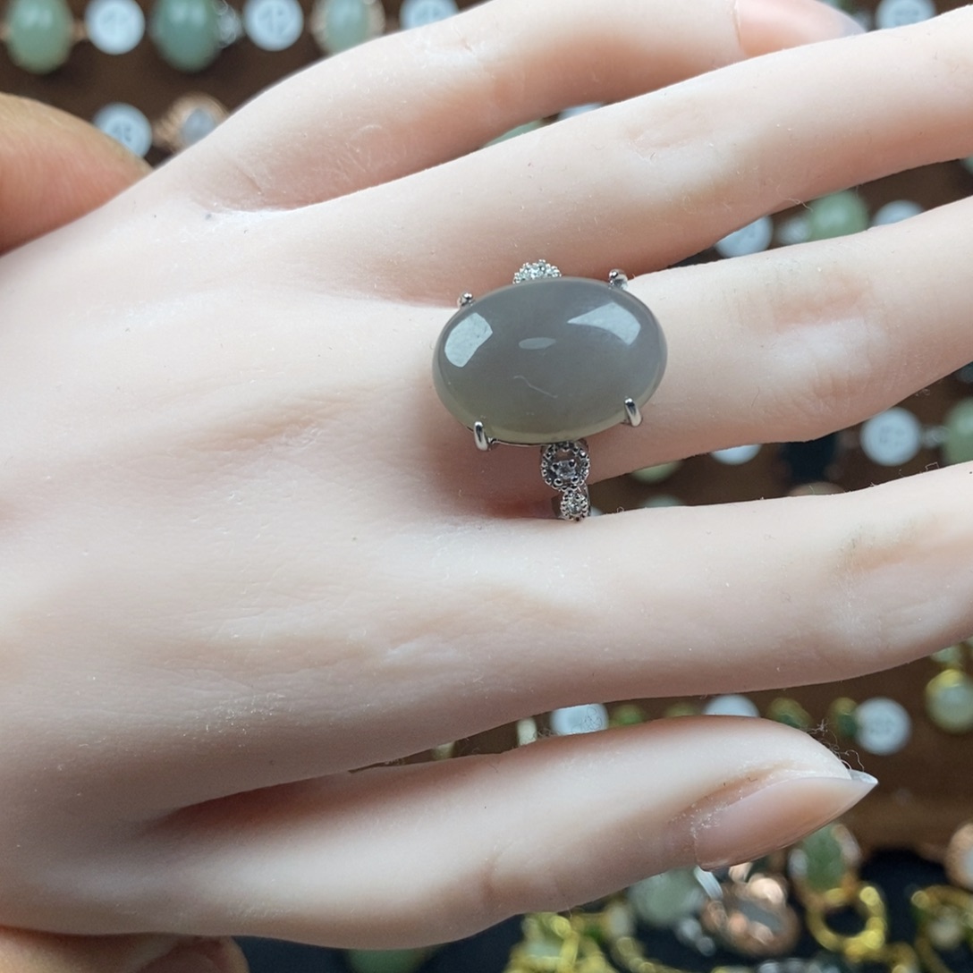 和田玉（青白玉）戒指合金