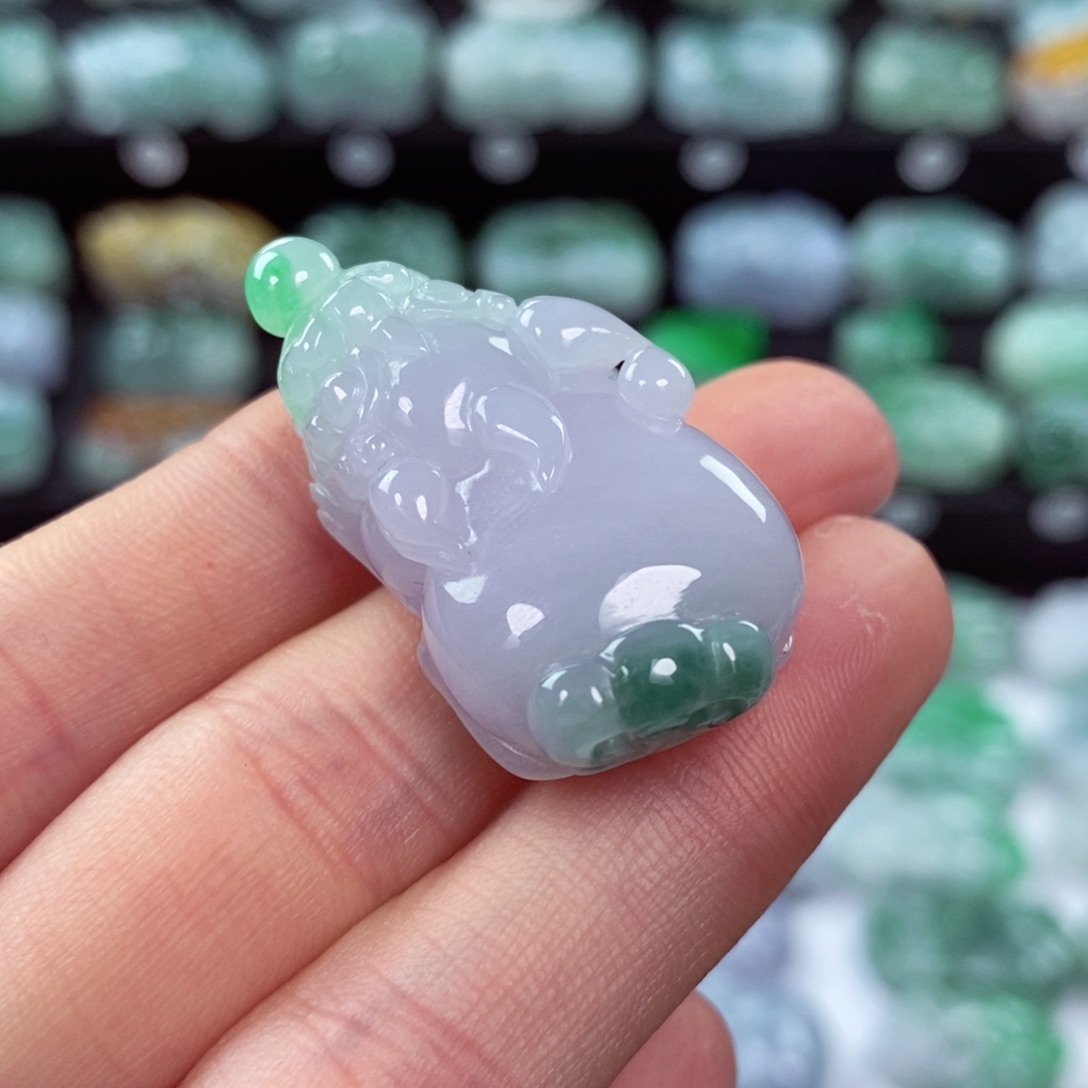 翡翠颈饰未镶嵌天然