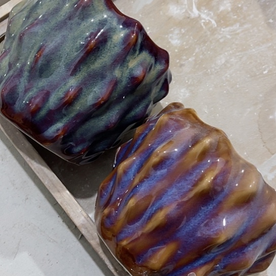 多肉绿植陶瓷花盆9.9包邮，有孔，微瑕