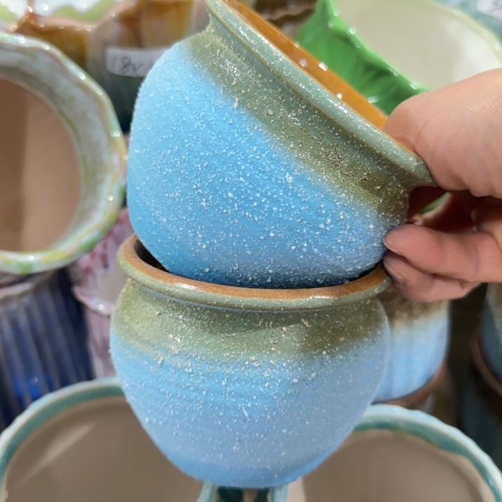 凑9块包邮，有孔，陶瓷花盆