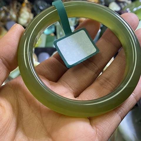 岫玉未镶嵌手镯57-58口径