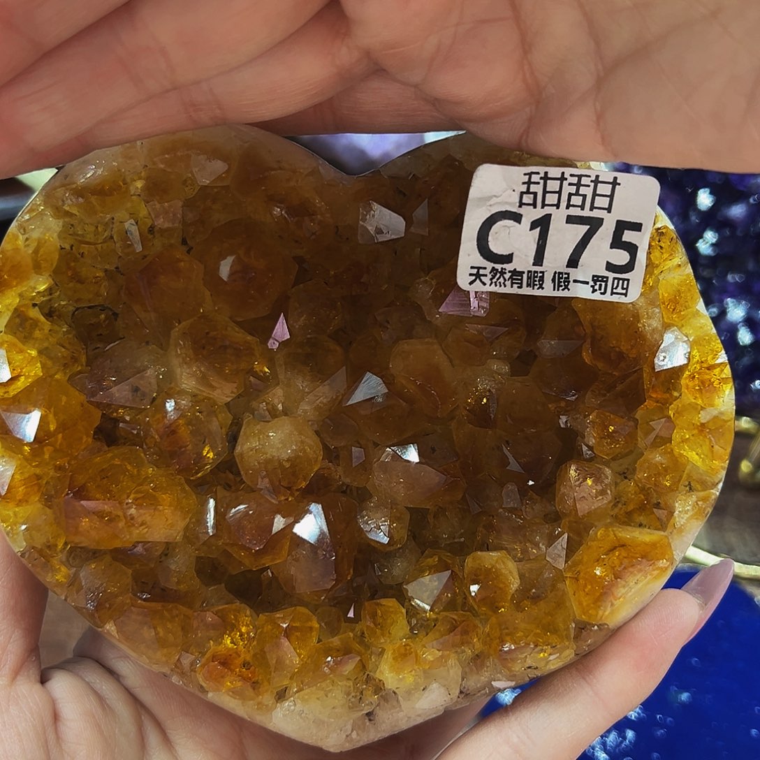 水晶大型摆件未镶嵌