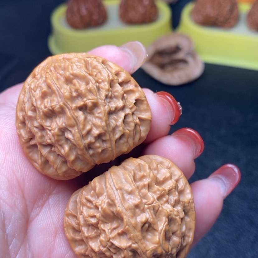 【闪购商品】文玩核桃把件604号白狮子37