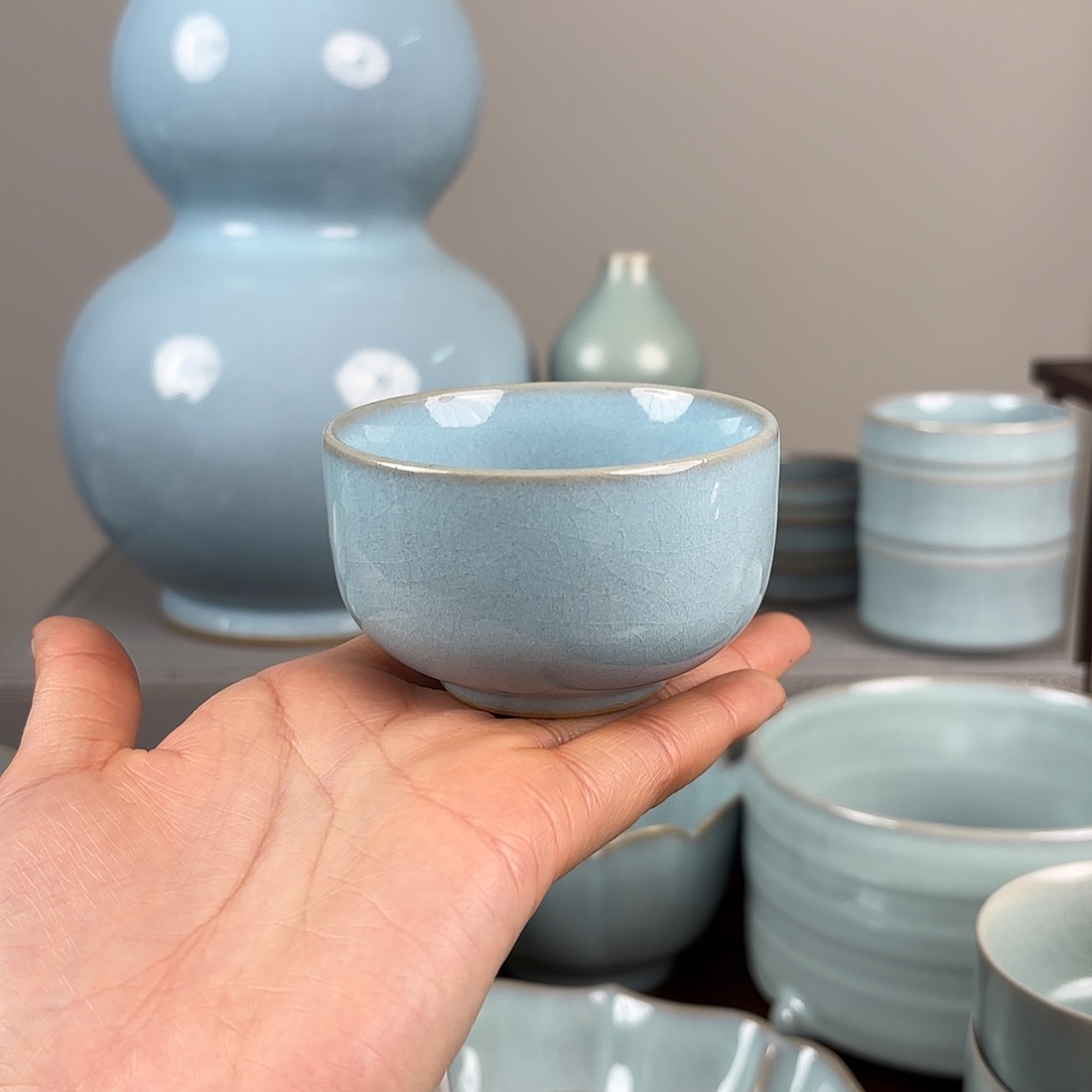 其他汝窑天青釉圆融杯开片