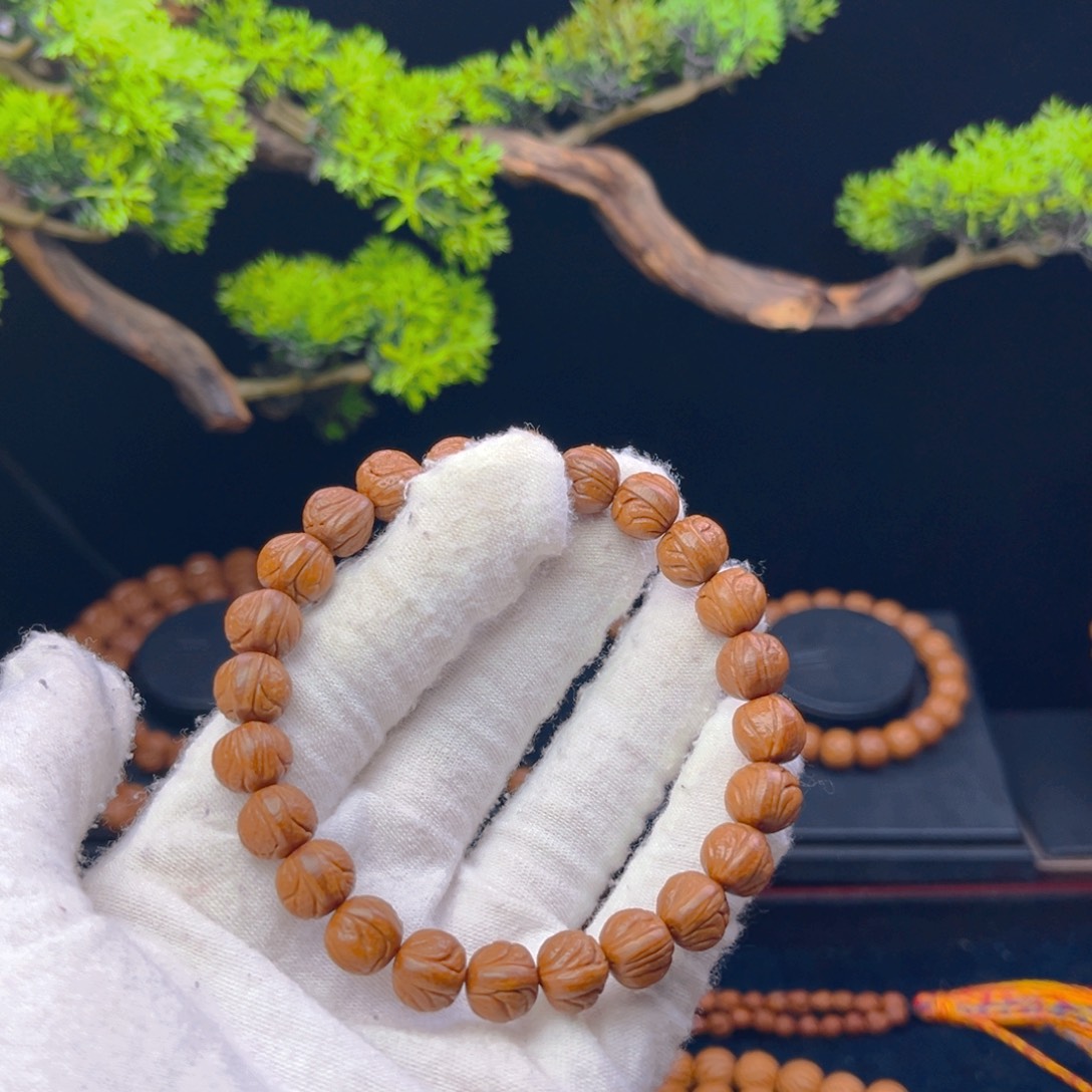 帅***王吊坠桃核野生桃核