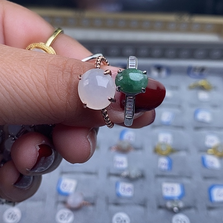 未镶嵌戒指翡翠白*子缅甸