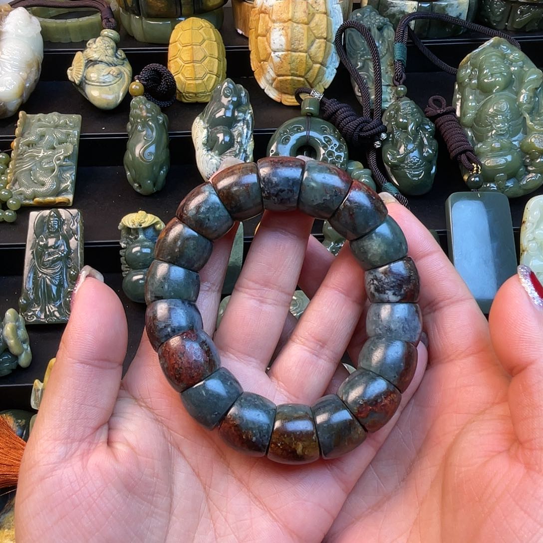 透闪石质玉未镶嵌手链