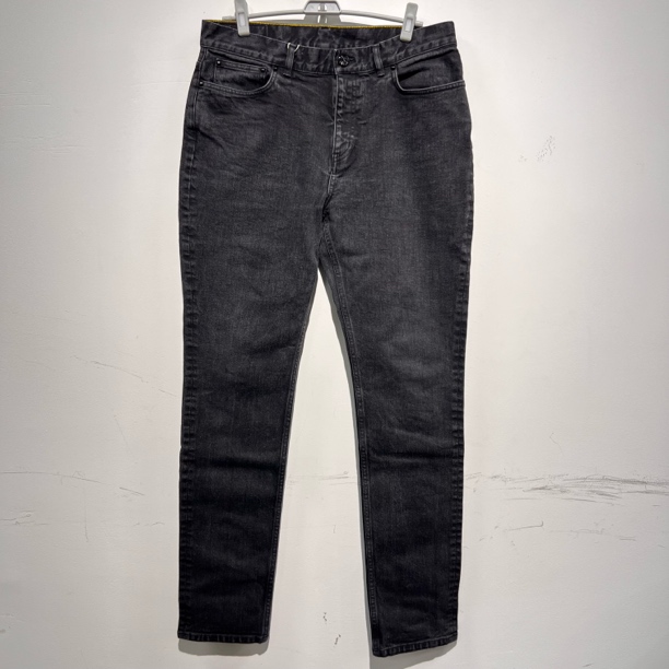 99新 LouisVuitton/路易威登 99新Lv皮牌logo牛仔裤 尺码：33 