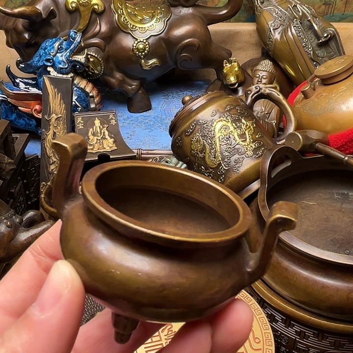 精美铜器批发档口