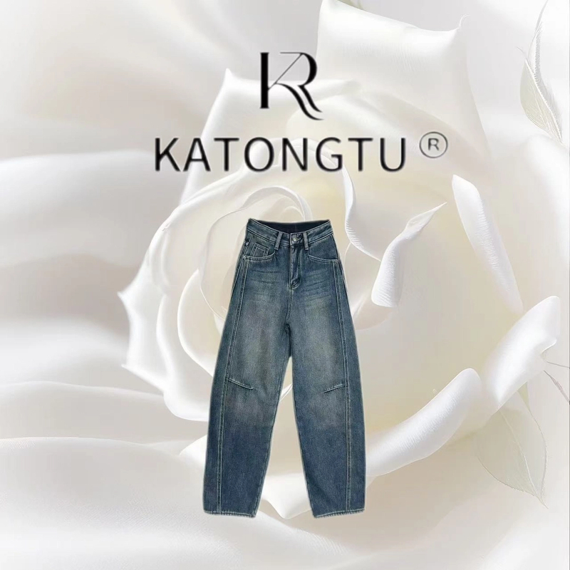 katongtu/【暖心】秋冬加绒经典牛仔弯刀牛仔洗水裤 24126YN2331DM