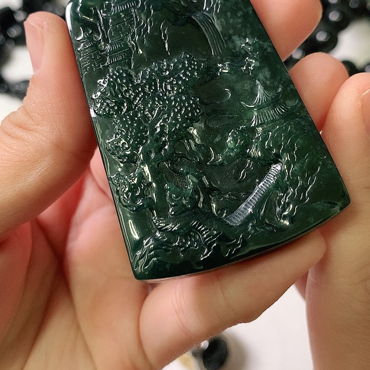 翡翠未镶嵌颈饰翡翠