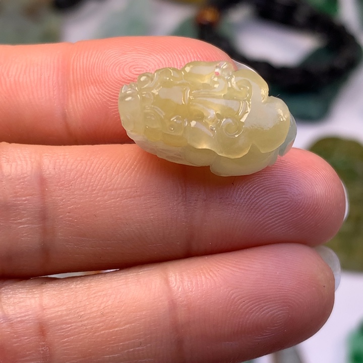 定制翡翠未镶嵌翡翠