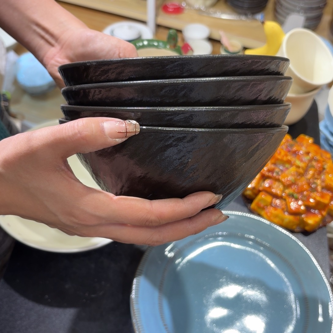 瓷有瑕疵不影响用介意勿拍四个7寸碗