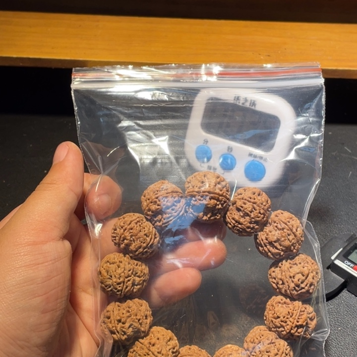飘***飘金刚菩提手串这个
