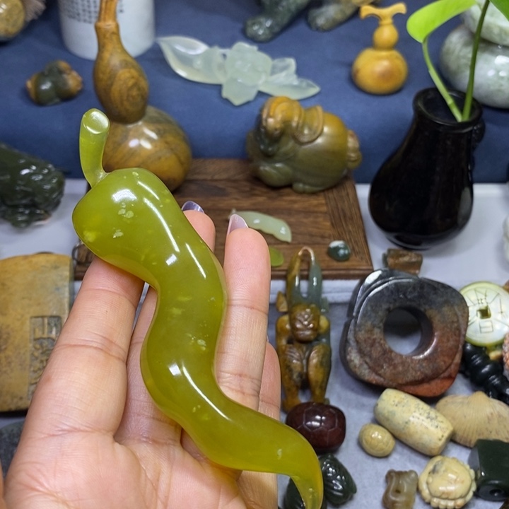 蛇纹石玉未镶嵌岫玉