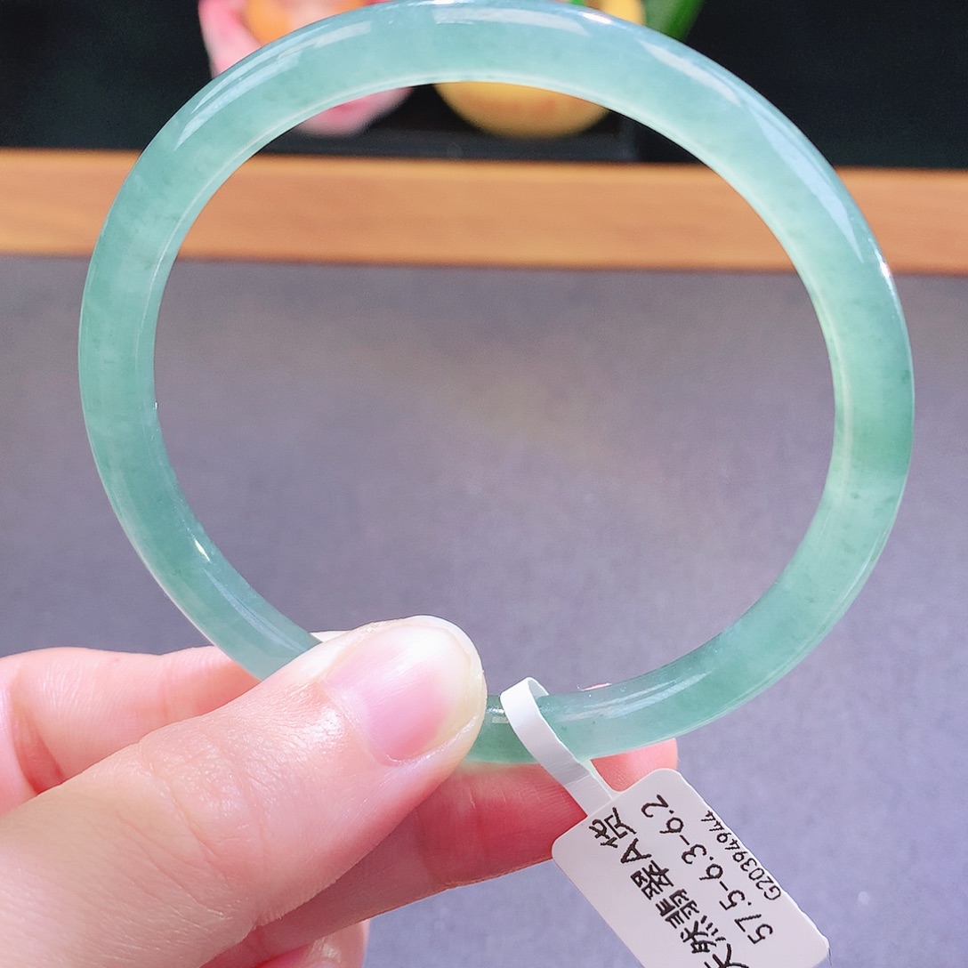 翡翠未镶嵌手镯天然翡翠