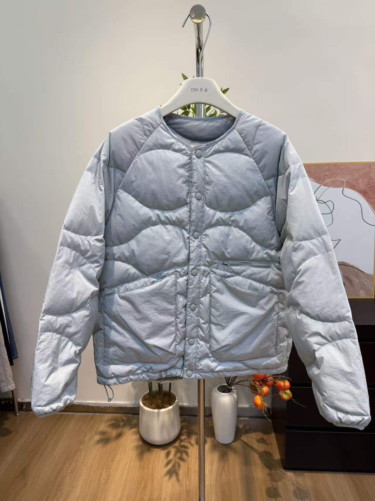 【轻量羽绒】保暖百搭纯色圆领大口袋羽绒服女装简约宽松冬季