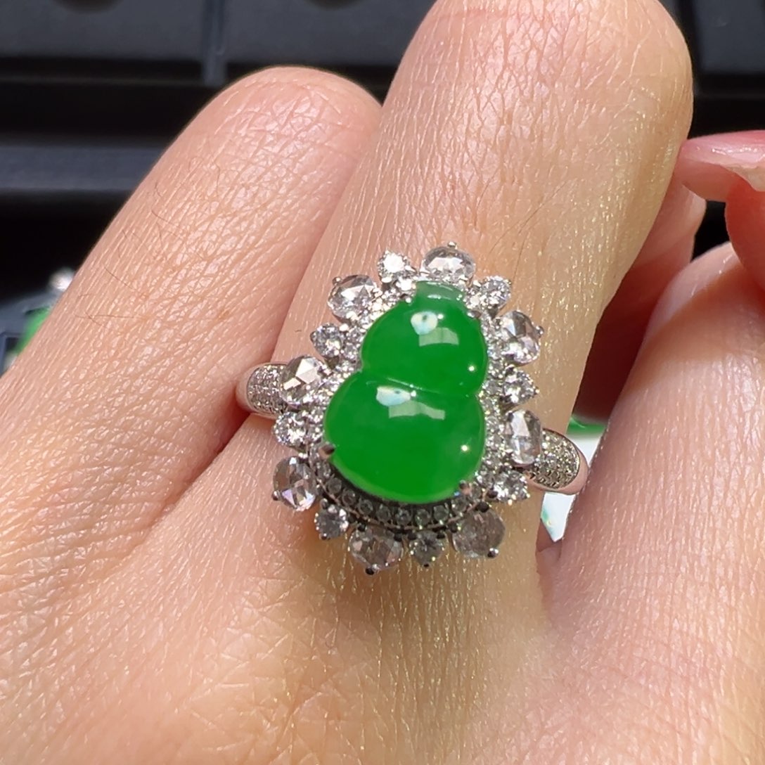 翡翠戒指18K金镶嵌一**眼收到货48小时鉴赏期