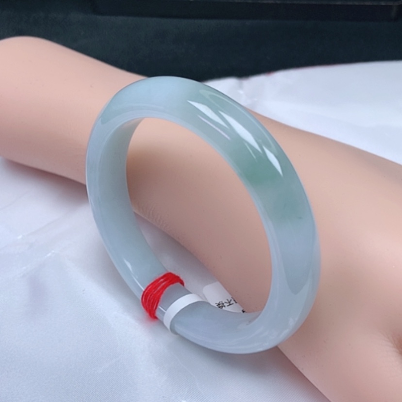 【闪购商品】翡翠手镯未镶嵌，