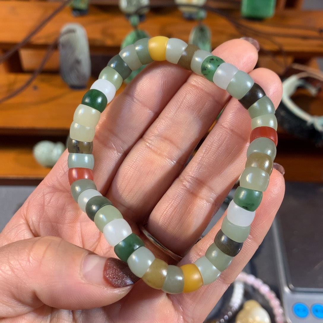 和田玉（糖玉）颈饰未镶嵌鹤***赫