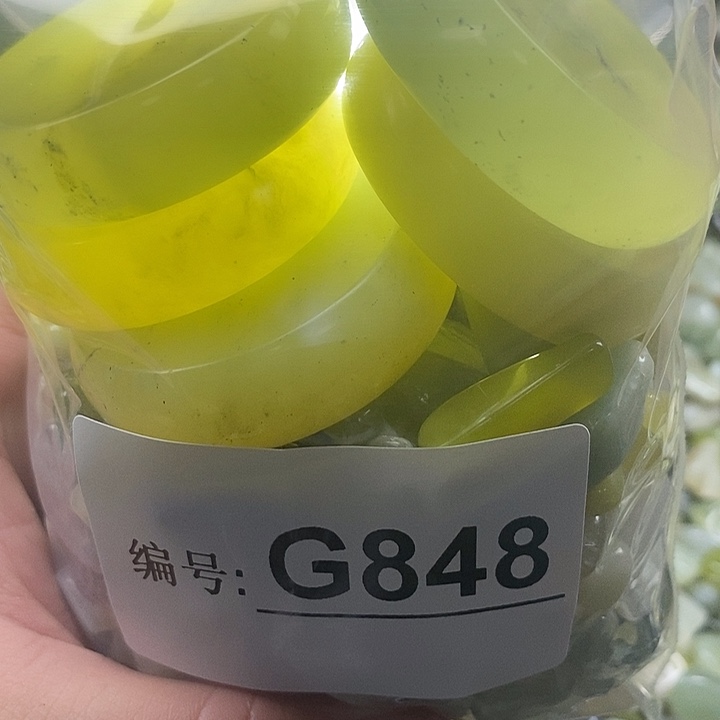 岫玉鱼缸石未镶嵌